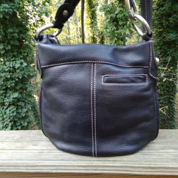 B Makowski Black Leather 70's Retro Style Bottle Top Crossbody Bag - Picture 6 of 11